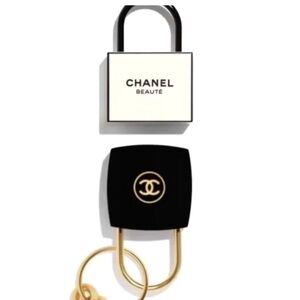 CHANEL La Collection Padlock Keyring Keychain